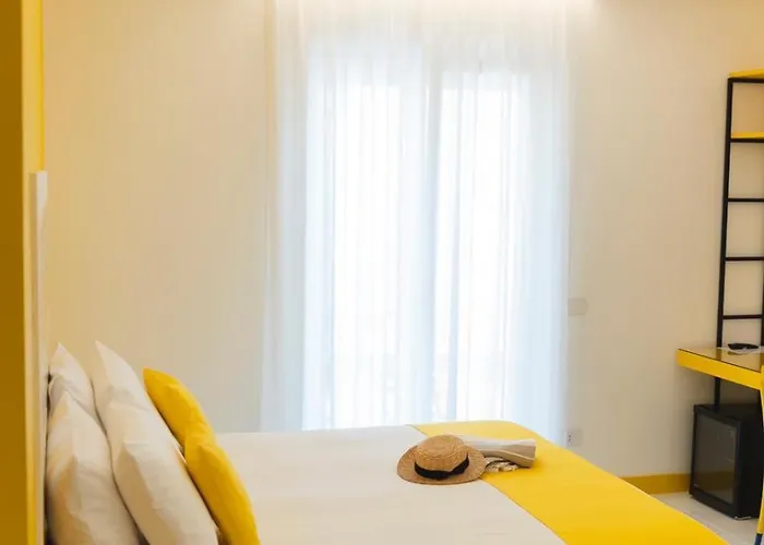 Casa Di Napoli - Bed and Breakfast 4*